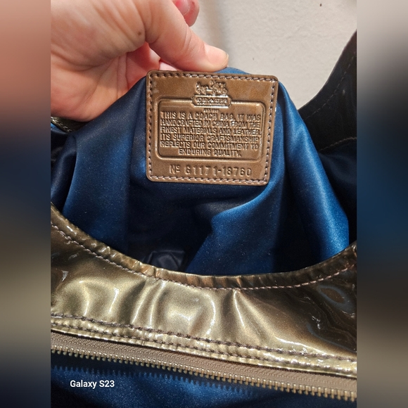 COACH MADISON SHOULDER PURSE GREAT CONDITION - Picture 4 of 10